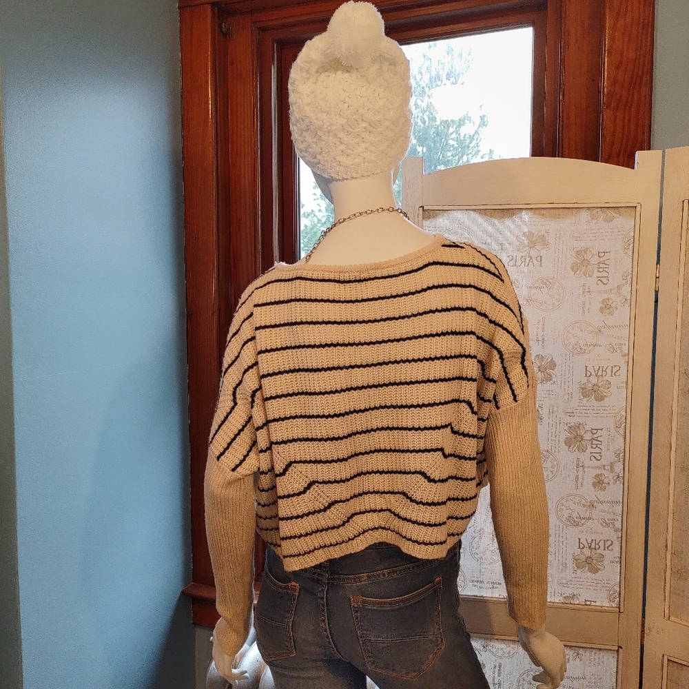 Bo and Cho White Knit Quilted France Pom-pom silk-lined Beanie - Picture 7 of 8